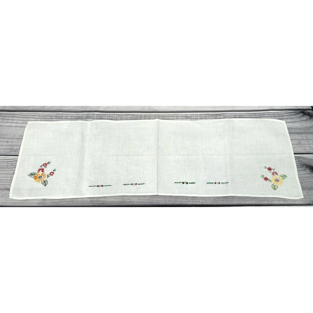 VINTAGE EMBROIDERED TABLE / DRESSER RUNNER SCARF  37